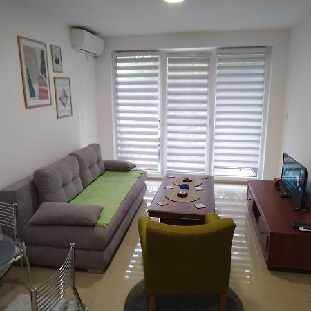 Apartman "N" Srebrno Jezero Ostrovo Exterior photo